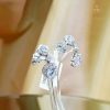 bong-tai-kim-cuong-nhan-tao-tu-an-moissanite