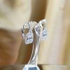 bong-tai-moissanite-taj-bt1011