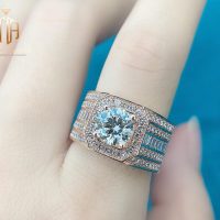 nam đeo nhẫn cưới ở ngón trỏ