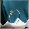 lac-tay-kim-cuong-nhan-tao-taj-lt1053-tu-an-moissanite