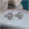 bong-tai-kim-cuong-nhan-tao-moissanite-cao-cap-bt1110