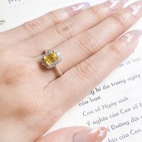 mua-nhan-kim-cuong-moissanite