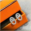 bong-tai-kim-cuong-thien-nhien-taj-bt1256-tu-an-moissanite