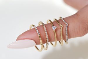 Top 5 Mẫu Nhẫn Vàng Nữ 18k Dưới 2 Triệu Đẹp Nhất 2025