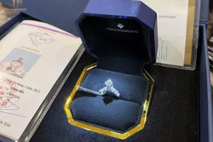 Kim Cương Moissanite Có Bán Lại Được Không?